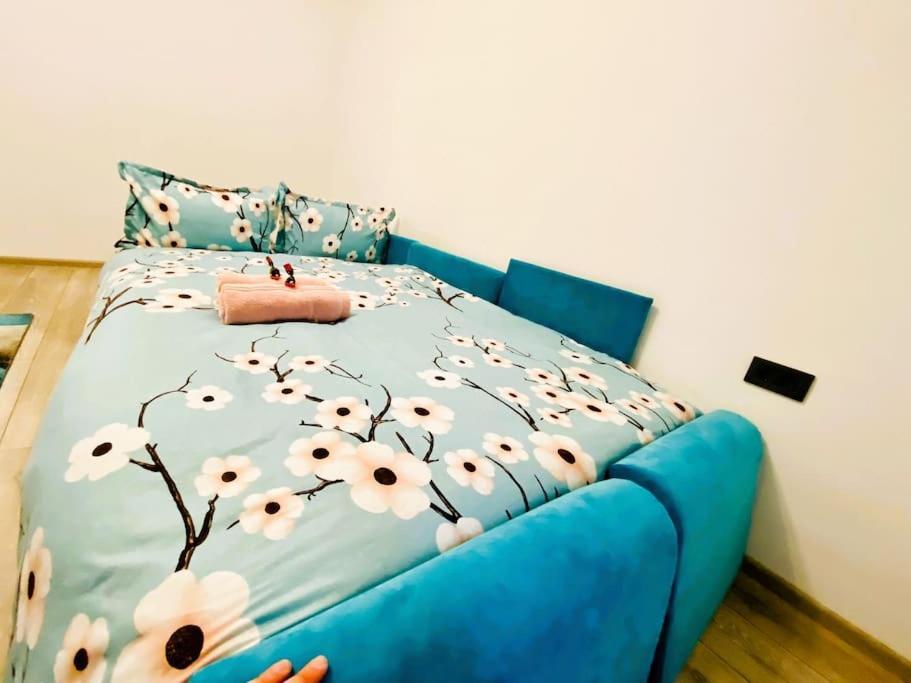 Apartamento Blue Plaza Studio Bucarest Exterior foto